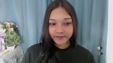 Snapshot of alisa_kiss_ chatting on 05/21/26, 10:06 Shanti xhey online show from 05/21/26, 10:06