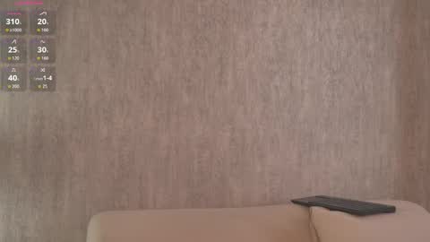 Snapshot of alisa_roldan chatting on 04/20/26, 12:52 online show from 04/20/26, 12:52