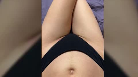 Snapshot of alisaafinikova chatting on 12/18/25, 01:33 alisaafinikova online show from 12/18/25, 01:33