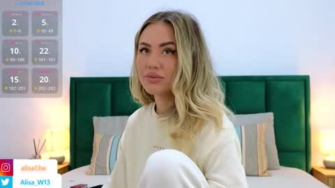 Alisa online show from 10/18/25, 09:32