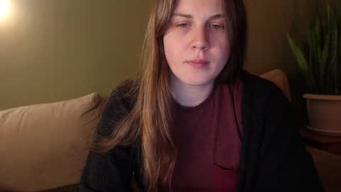 Snapshot of alisaxxxshy chatting on 12/30/24, 11:28 alisaxxxshy online show from 12/30/24, 11:28