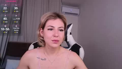 Snapshot of alise_lexi chatting on 07/05/26, 03:13 Alise Lexis online show from 07/05/26, 03:13