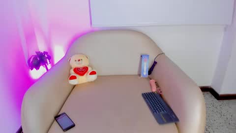 alise_mason online show from 04/14/26, 10:16