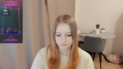 Snapshot of alisha_ley chatting on 02/14/25, 06:40 Alya online show from 02/14/25, 06:40