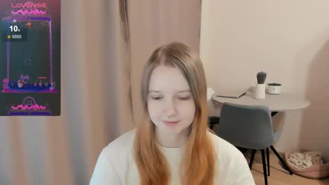 Snapshot of alisha_ley chatting on 02/25/25, 05:04 Alya online show from 02/25/25, 05:04