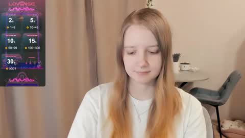 Snapshot of alisha_ley chatting on 09/26/25, 05:06 Alya online show from 09/26/25, 05:06