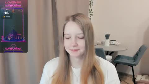 Snapshot of alisha_ley chatting on 09/29/25, 12:38 Alya online show from 09/29/25, 12:38