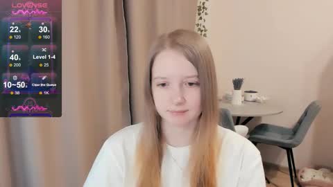 Snapshot of alisha_ley chatting on 10/03/25, 08:50 Alya online show from 10/03/25, 08:50