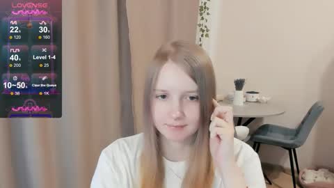 Snapshot of alisha_ley chatting on 10/07/25, 10:12 Alya online show from 10/07/25, 10:12