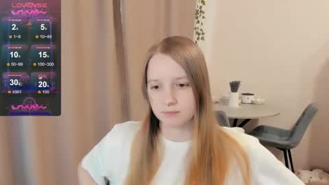 Snapshot of alisha_ley chatting on 10/08/25, 10:46 Alya online show from 10/08/25, 10:46