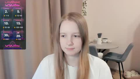 Snapshot of alisha_ley chatting on 10/10/25, 06:51 Alya online show from 10/10/25, 06:51