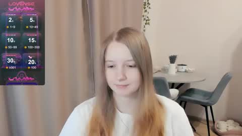 Snapshot of alisha_ley chatting on 10/11/25, 07:40 Alya online show from 10/11/25, 07:40