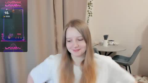 Snapshot of alisha_ley chatting on 10/13/25, 06:41 Alya online show from 10/13/25, 06:41