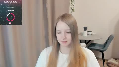 Snapshot of alisha_ley chatting on 10/17/25, 10:34 Alya online show from 10/17/25, 10:34