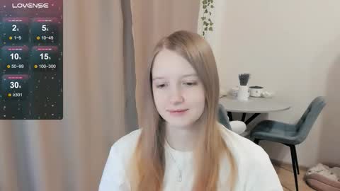 Snapshot of alisha_ley chatting on 10/18/25, 12:06 Alya online show from 10/18/25, 12:06