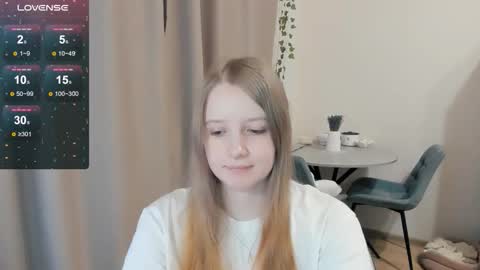 Snapshot of alisha_ley chatting on 10/25/25, 05:26 Alya online show from 10/25/25, 05:26