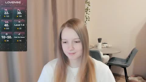 Snapshot of alisha_ley chatting on 11/23/25, 01:05 Alya online show from 11/23/25, 01:05