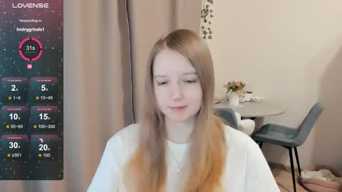 Snapshot of alisha_ley chatting on 11/27/25, 06:48 Alya online show from 11/27/25, 06:48