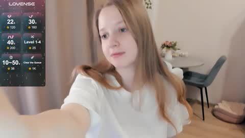 Snapshot of alisha_ley chatting on 02/17/26, 10:12 Alya online show from 02/17/26, 10:12