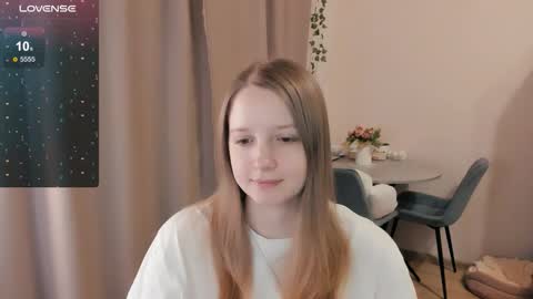 Snapshot of alisha_ley chatting on 02/17/26, 10:38 Alya online show from 02/17/26, 10:38