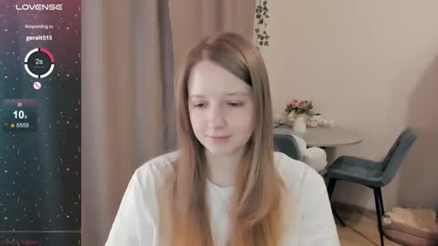 Snapshot of alisha_ley chatting on 02/18/26, 11:01 Alya online show from 02/18/26, 11:01