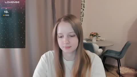 Snapshot of alisha_ley chatting on 02/25/26, 06:39 Alya online show from 02/25/26, 06:39