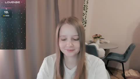 Snapshot of alisha_ley chatting on 03/13/26, 05:03 Alya online show from 03/13/26, 05:03