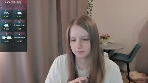 Snapshot of alisha_ley chatting on 03/30/26, 09:27 Alya online show from 03/30/26, 09:27