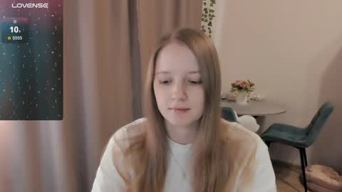 Snapshot of alisha_ley chatting on 04/04/26, 12:02 Alya online show from 04/04/26, 12:02