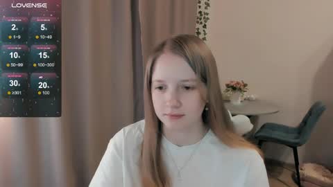 Snapshot of alisha_ley chatting on 04/06/26, 05:25 Alya online show from 04/06/26, 05:25