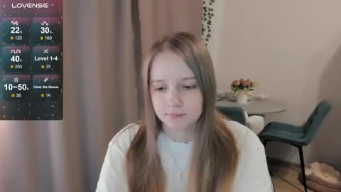 Snapshot of alisha_ley chatting on 05/16/26, 04:28 Alya online show from 05/16/26, 04:28