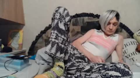 Alisha online show from 10/10/25, 03:27