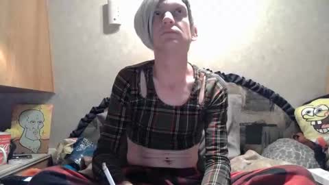 Alisha online show from 11/17/25, 04:07