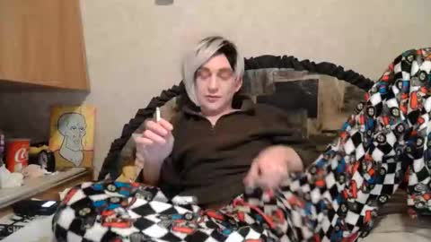 Alisha online show from 12/20/25, 08:10