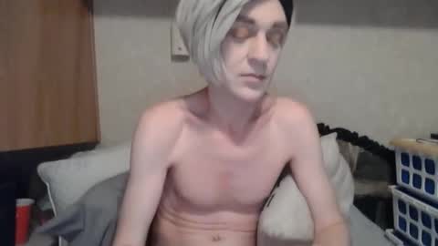 Alisha online show from 05/19/26, 01:56