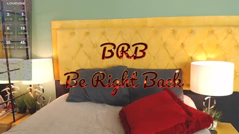 Luna online show from 02/01/25, 11:37