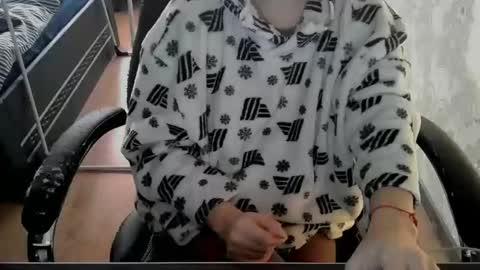 Snapshot of alisia18 chatting on 01/11/26, 01:27 Alisa online show from 01/11/26, 01:27