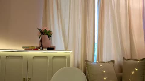 Alisia online show from 02/04/26, 07:47