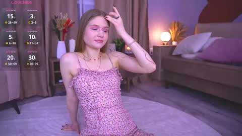 Snapshot of alisia_spinnet chatting on 12/14/25, 04:12 Alisia online show from 12/14/25, 04:12