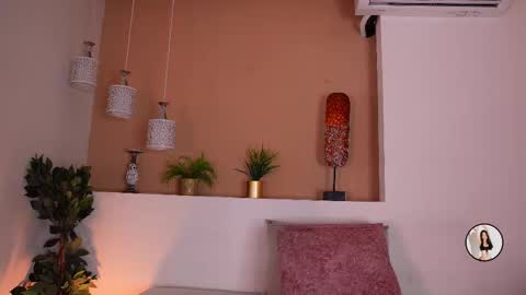 Snapshot of alison222_ chatting on 11/13/25, 08:19 A L I S O N online show from 11/13/25, 08:19