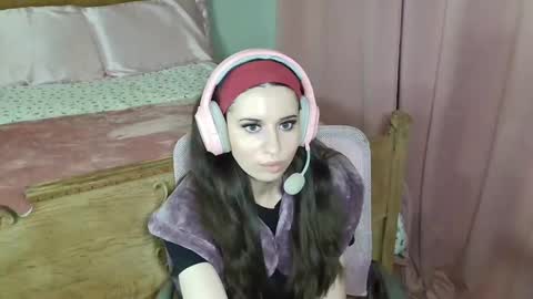 Alison Fields online show from 02/13/26, 01:23