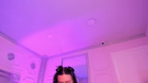 Snapshot of alisonfishert chatting on 02/04/25, 12:00 Alison Fishert online show from 02/04/25, 12:00