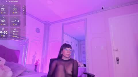 Snapshot of alisonfishert chatting on 03/06/25, 11:58 Alison Fishert online show from 03/06/25, 11:58