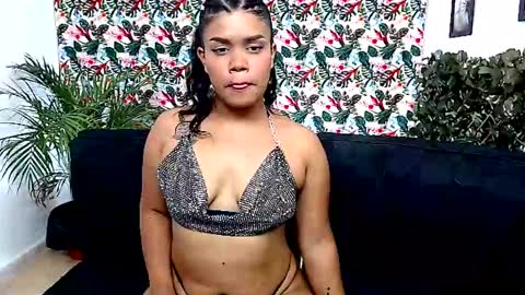 Snapshot of alisonn_hot chatting on 12/04/24, 04:54 ALISSON HOT online show from 12/04/24, 04:54