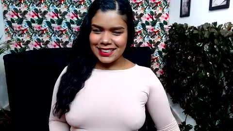 Snapshot of alisonn_hot chatting on 01/10/25, 04:44 ALISSON HOT online show from 01/10/25, 04:44