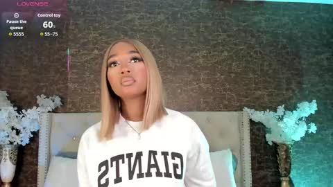 Alison Moon  online show from 09/20/25, 10:55