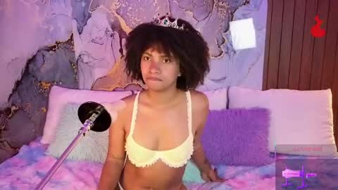 Mia online show from 05/04/26, 02:35
