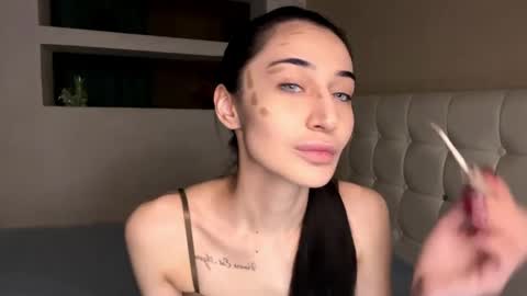 Snapshot of alissadreams chatting on 03/01/25, 07:04 Alissa online show from 03/01/25, 07:04