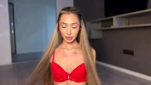 Alissa online show from 05/23/26, 02:54