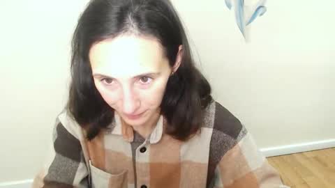 Snapshot of alissajersy_ chatting on 10/06/25, 08:34 Alissa online show from 10/06/25, 08:34